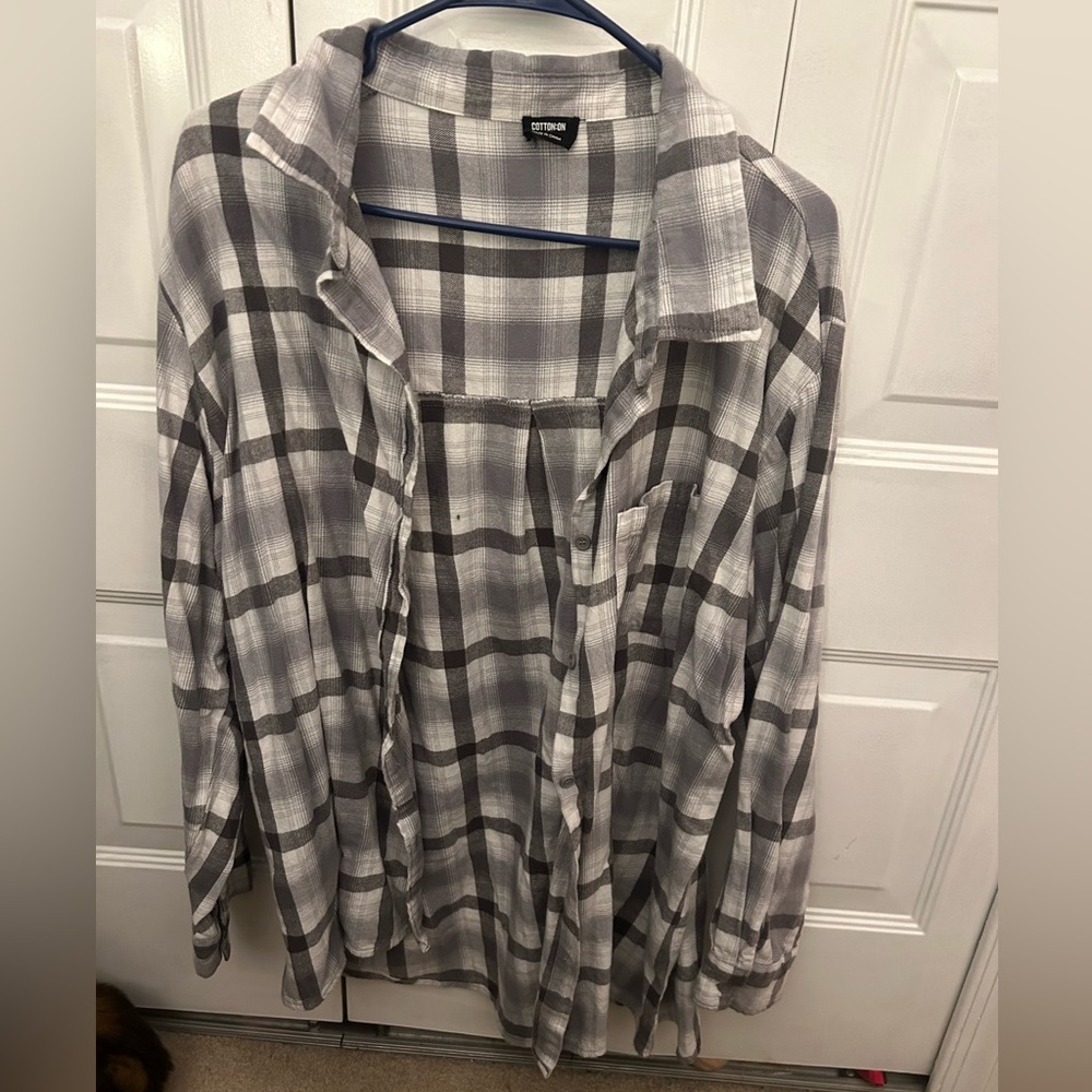 Cotton on grey/white flannel